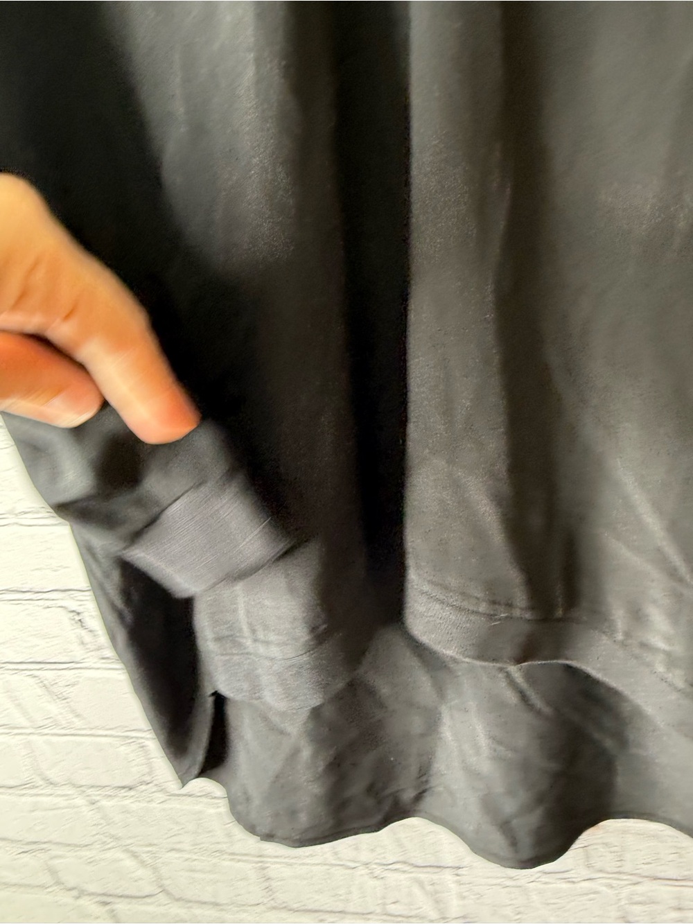 Tibi Black V-Neck Long Sleeve silk blouse size 4 - Picture 5 of 6
